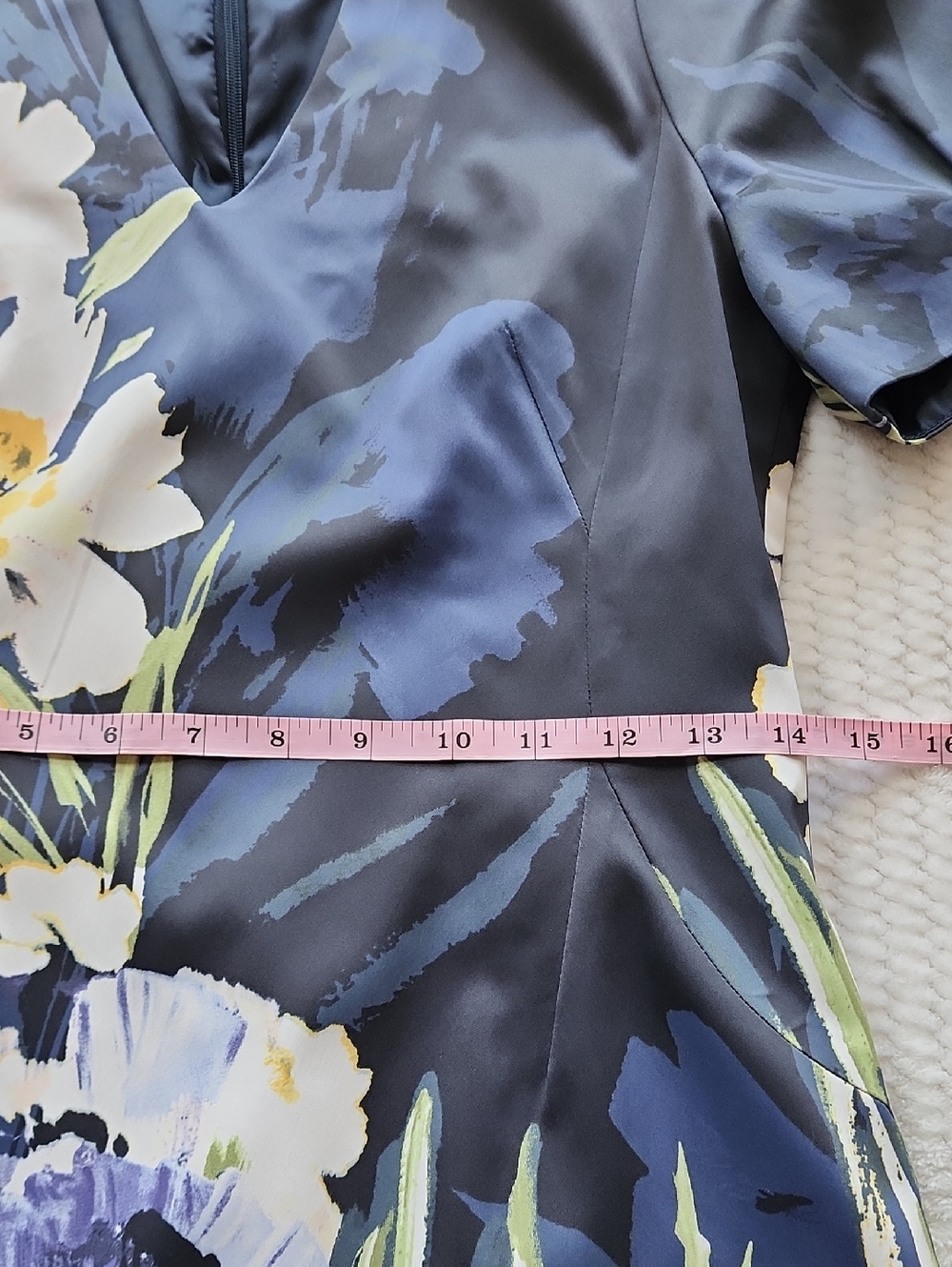 Karen Millen Floral V-Neck Sheath Dress - Navy & White - Picture 8 of 11